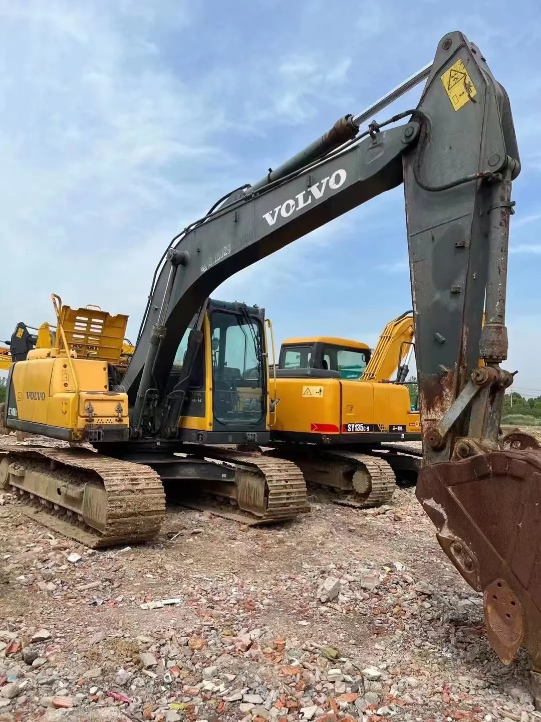 Factory direct sales hot selling pure original 14 ton second-hand Volvo EC140b crawler Backhoe excavator