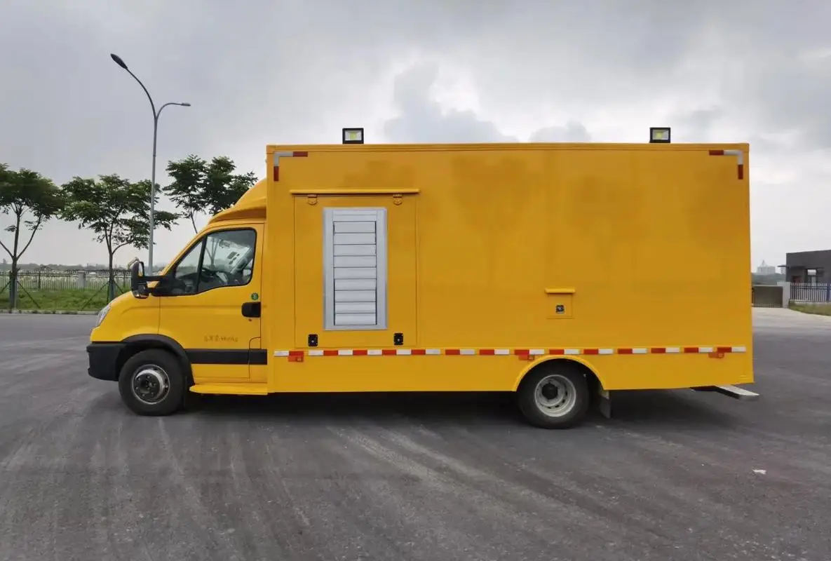 VAN   Power supply truck  with 100kw  generator set for sale