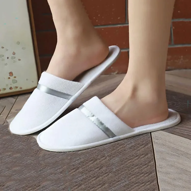 Environmentally friendly luxury custom logo embroidered disposable hotel slippers