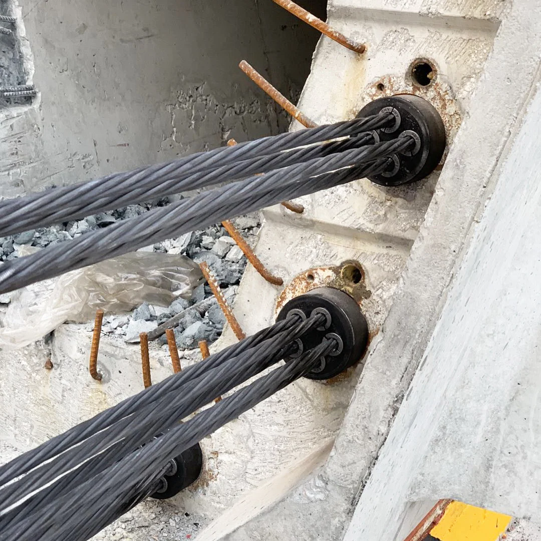 
 Крепежный цилиндр и клин для натяжения столбов  