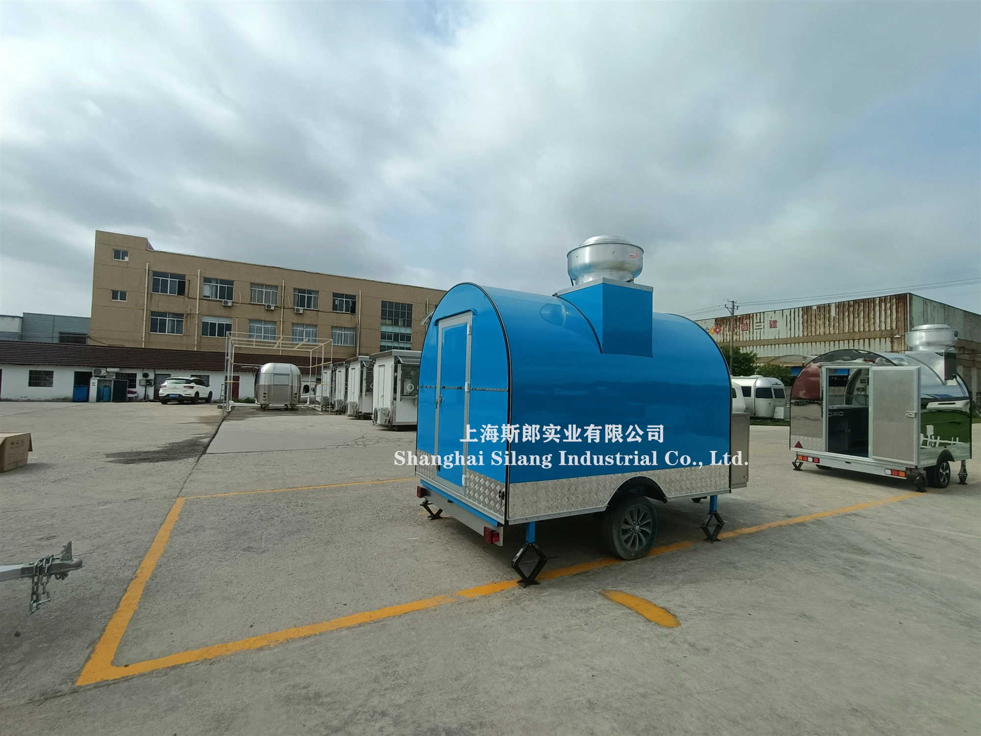 Classic High Quality Fast Food Mobile Trailer With Hood, American Standard Street Food Cart With 3+1 Sink