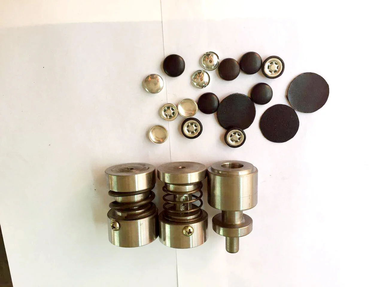 LZ-18 15mm baseball hat top fabric covered button