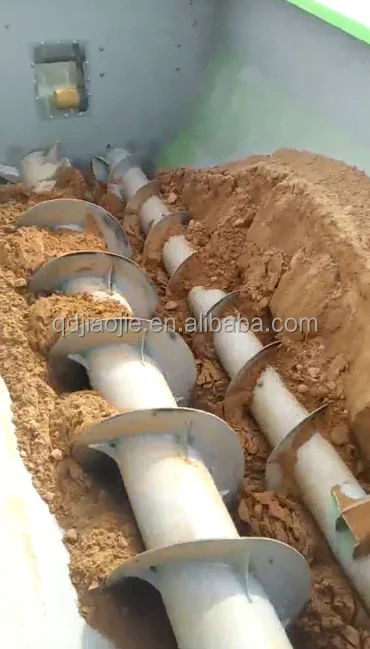 High grade cow farm equipment bedding machine cow manure dung sawdust sand chopped straw lime spreader for dairy farm