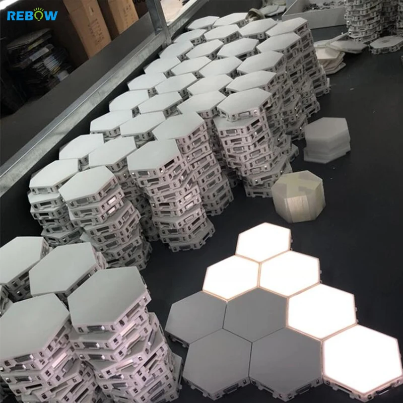 Объемная потайная Прямая поставка DIY RGB Квантовая светодиодная Шестигранная модульная сенсорная Чувствительная подсветка с дистанционным управлением светодиодный