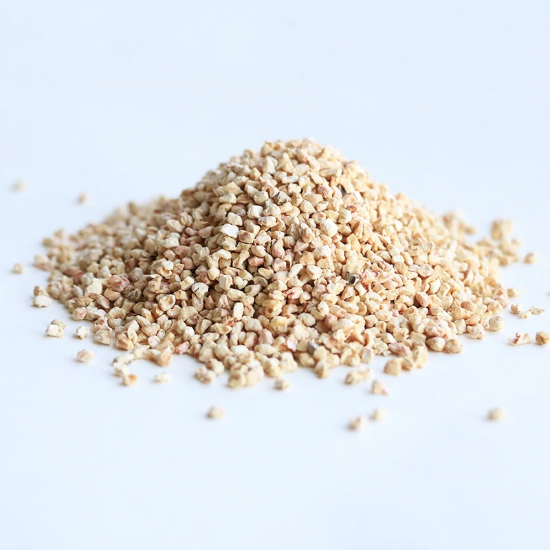 Crushed Corn Cob with Low Price for Animal Feeding /mushroom Corn Cob Granules