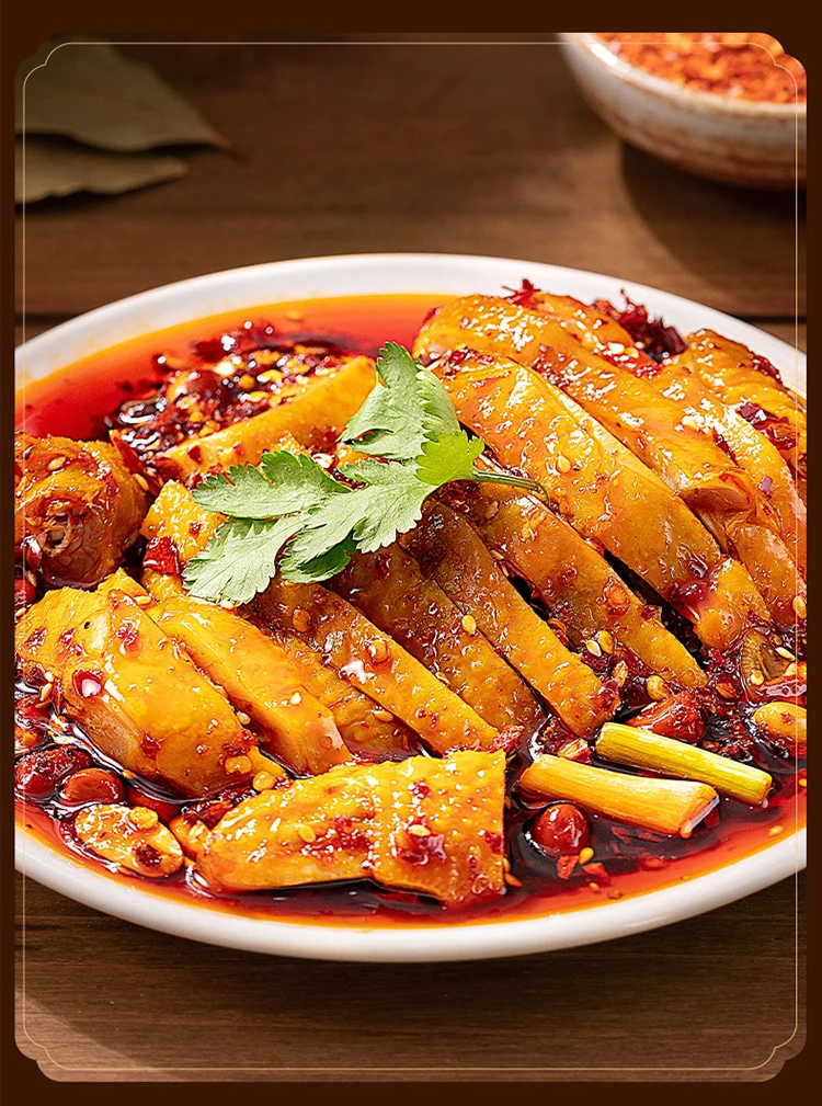 Jixiangju Factory Wholesale Sichuan Spicy garlic peanuts red chili oil manufacturer