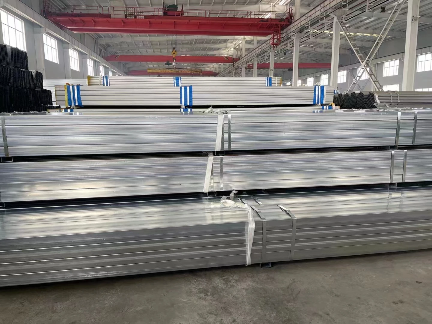 ASTM steel fence post carbon square pipe 60mm*60mm*6mhollow section square tubes for green house building