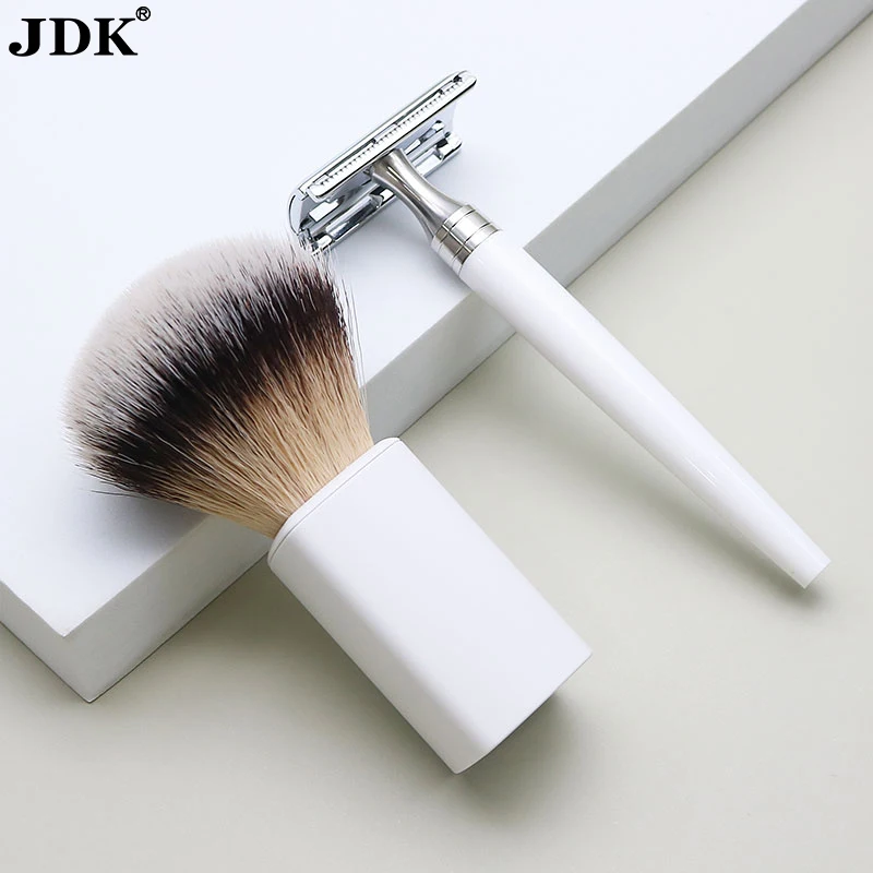 Factory Import From China Faux Ox Horn Wood Handle Men Shaving Brush Badger Hair Beard Brush