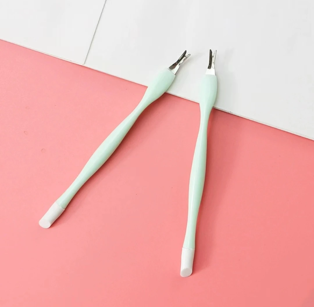 Factory Low-Priced Wholesale Nail Cuticle Pusher Two-in-One Double-Head Dead Skin Fork Embossing Exfoliating Cuticle Remover