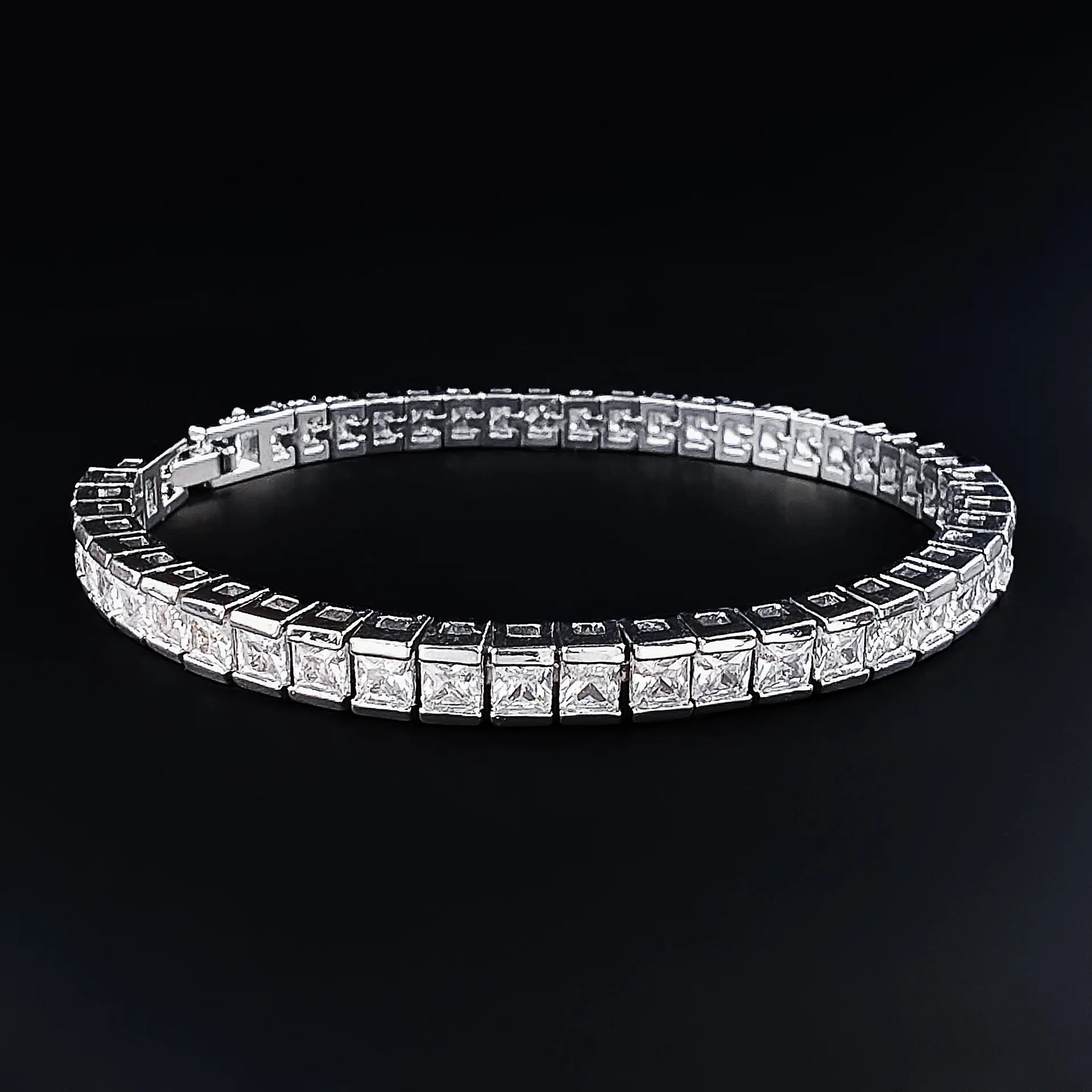 Iced Out Crystal Tennis Zircon Bracelets for Women Men Trendy Unisex Accessories Squares CZ Chain on Hand Jewelry