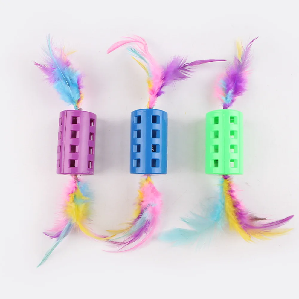 New Eco-Friendly Pet Supplies Plastic Pet Cat Toy Two Feather Stick with Small Bell