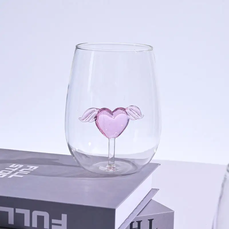 Manufacturers wholesale Creative glass shark wine Glass Factory wholesale transparent love whisky glass