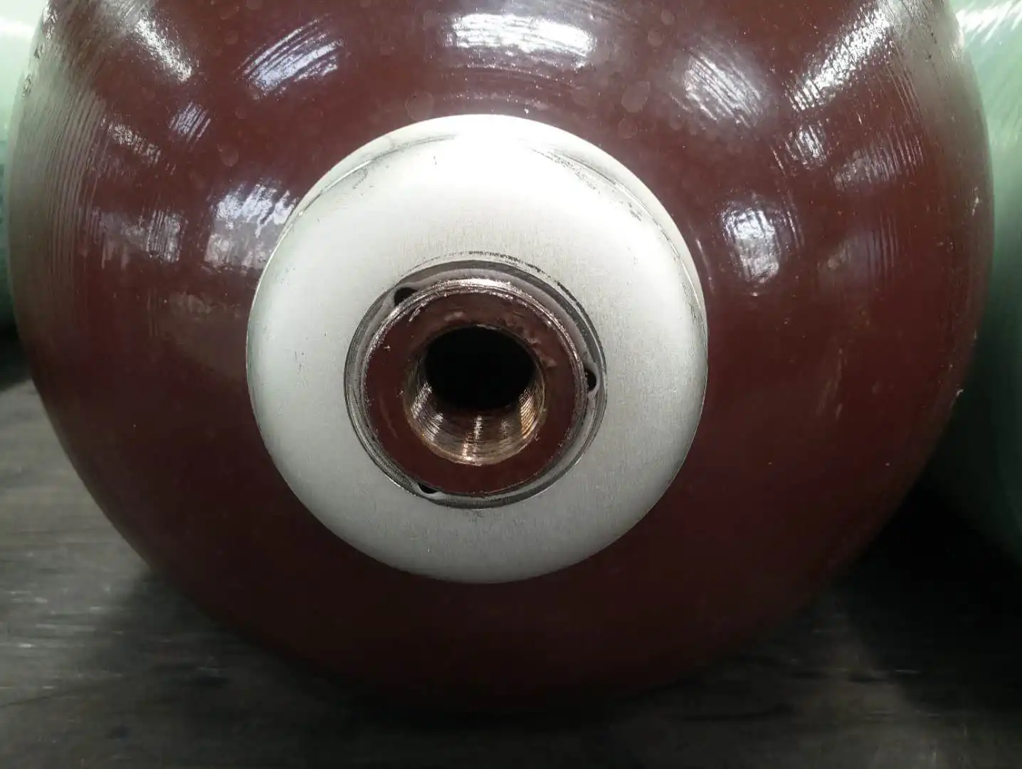 New composite material high pressure water capacity 80L empty CNG gas cylinder