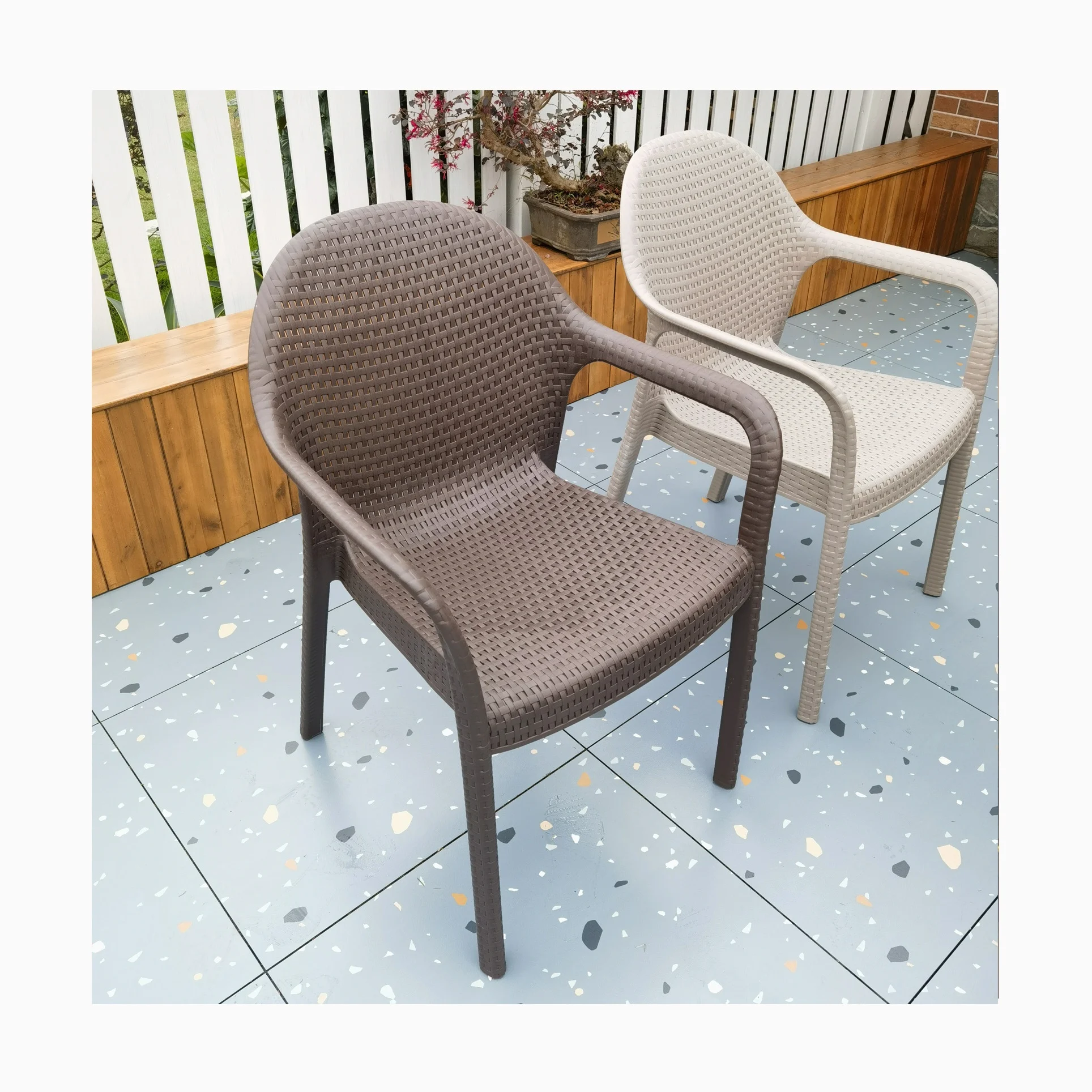 MOJIA latest designs plastic chairs black chair in stock short-time production plastic chairs fast supplier