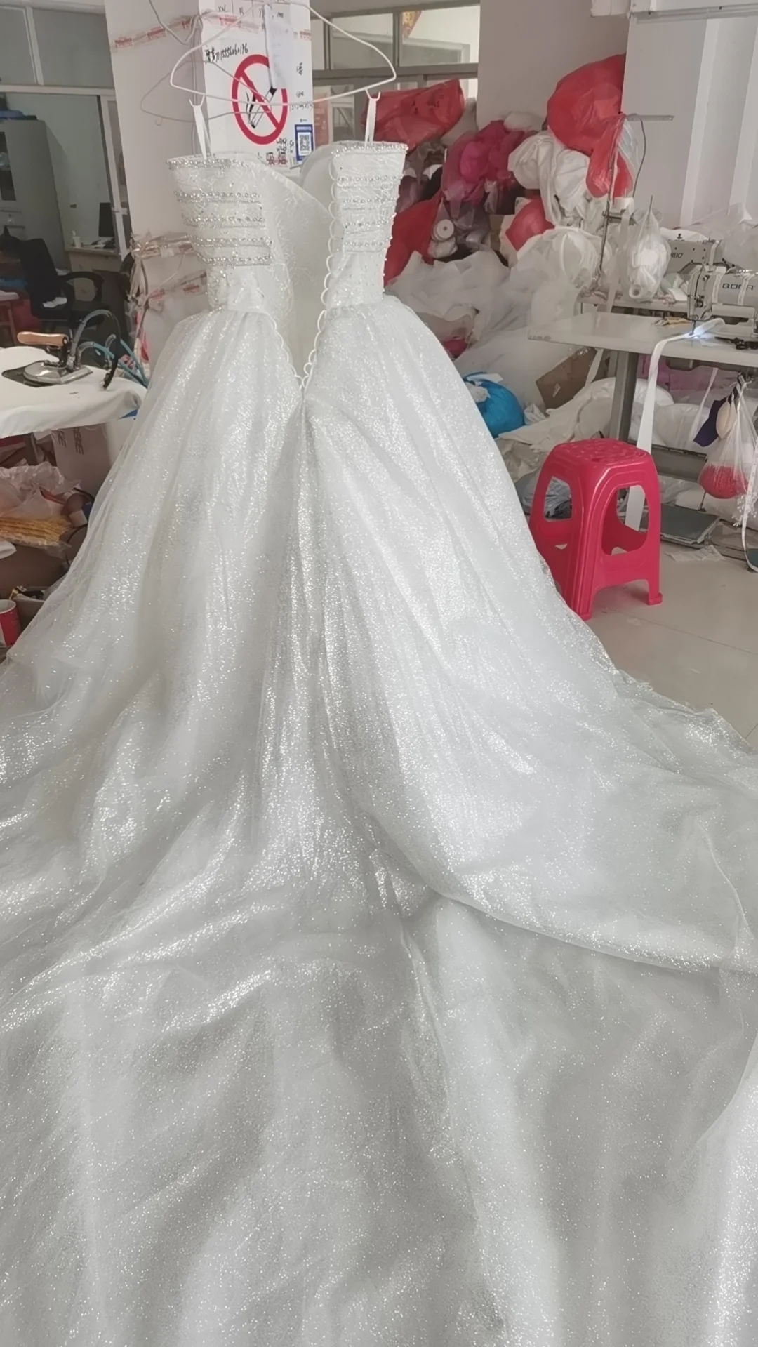 2024 New Stunning Shinny Off The Shoulder bling bling Bridal Dress Plus size Pearl Beaded 1.5m Sweep Train Bridal Wedding Gowns