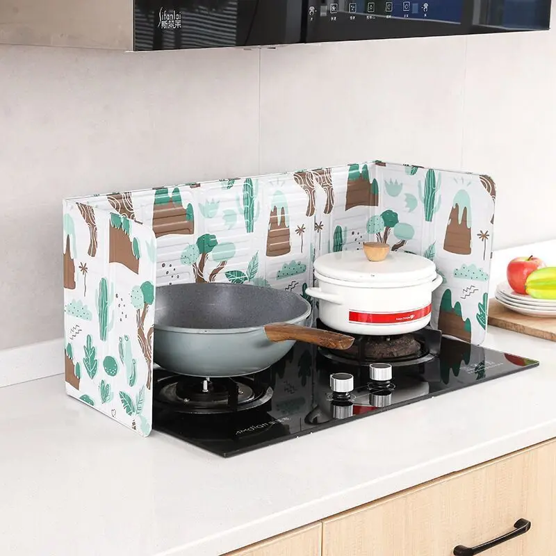 Creative Grease Shields Kitchen Fryer Grease Trap Aluminum Foil Heat Shield Gas Stove Top Folding Baffle