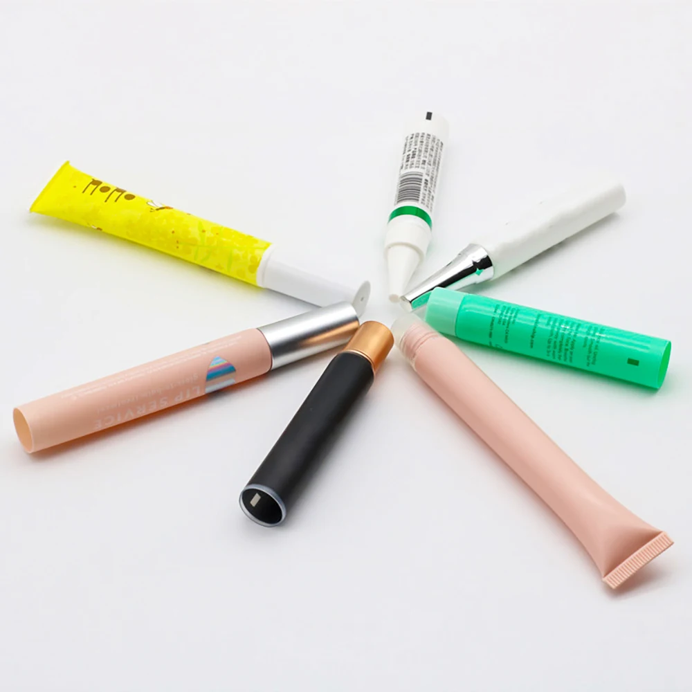 Empty Plastic Chapstick Tubes Lip Balm Containers Yellow Soft Sponge Applicator Lip Gloss Squeeze Tube