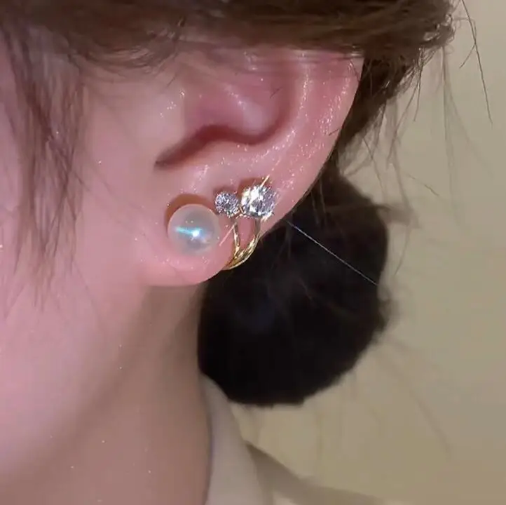 Fashion Pearl Heart Shape Stud Earring For Women Designer Jewelry Pearl Earrings French Fashion Vintage Luxury Earrings