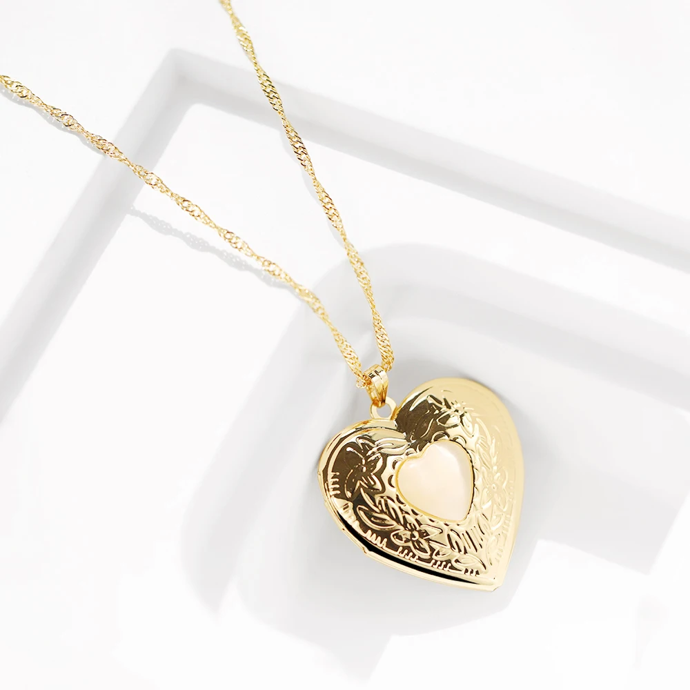 
Wholesale 18K Real Gold Plated Heart Pendant Photo Box Locket Necklace For Women 