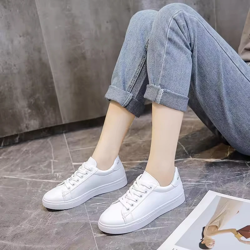 2024 Wholesale Summer New footwear Fashion Student Round Toe Sneakers Sports Leisure Single thick sole white shoes women