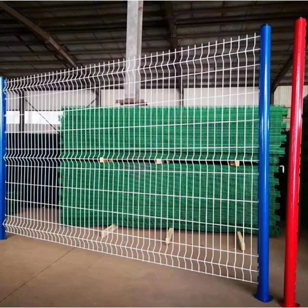 Customized Home Outdoor Decorative 3D Curved Welded Wire Mesh Garden Fence Easily Assembled Highway Fence Panel Pvc Fence