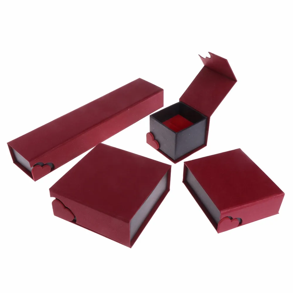 Custom red magnetic cardboard jewelry gift packaging box with magnetic closure