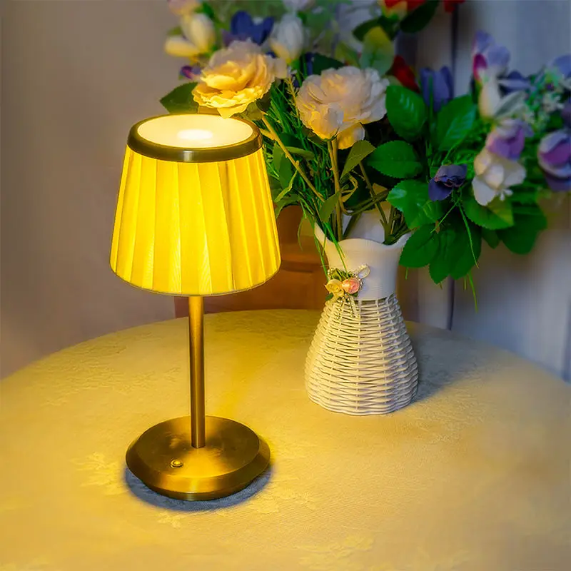 LED Cordless Charging Lamps Fabric Lampshade Led Lights Indoor Reading Night Light Lamps for Bedroom Living Room Led Table Lamp