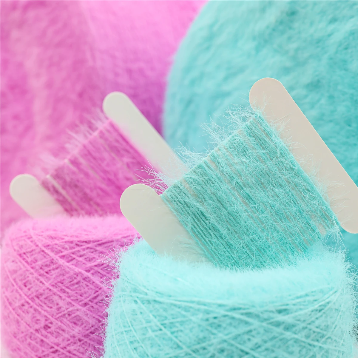 High quality Factory Direct Sales Nylon Dty Yarn100% Nylon 8cm Crystal Color Yarn Imitate Mink Yarn Feather Yarn for Knitting