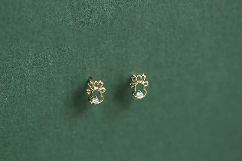14K Pure Gold Heart Earrings Reindeer Snowflake Studs Dainty Simple Minimal Styles for Wedding or Gifts Kids kj150 4