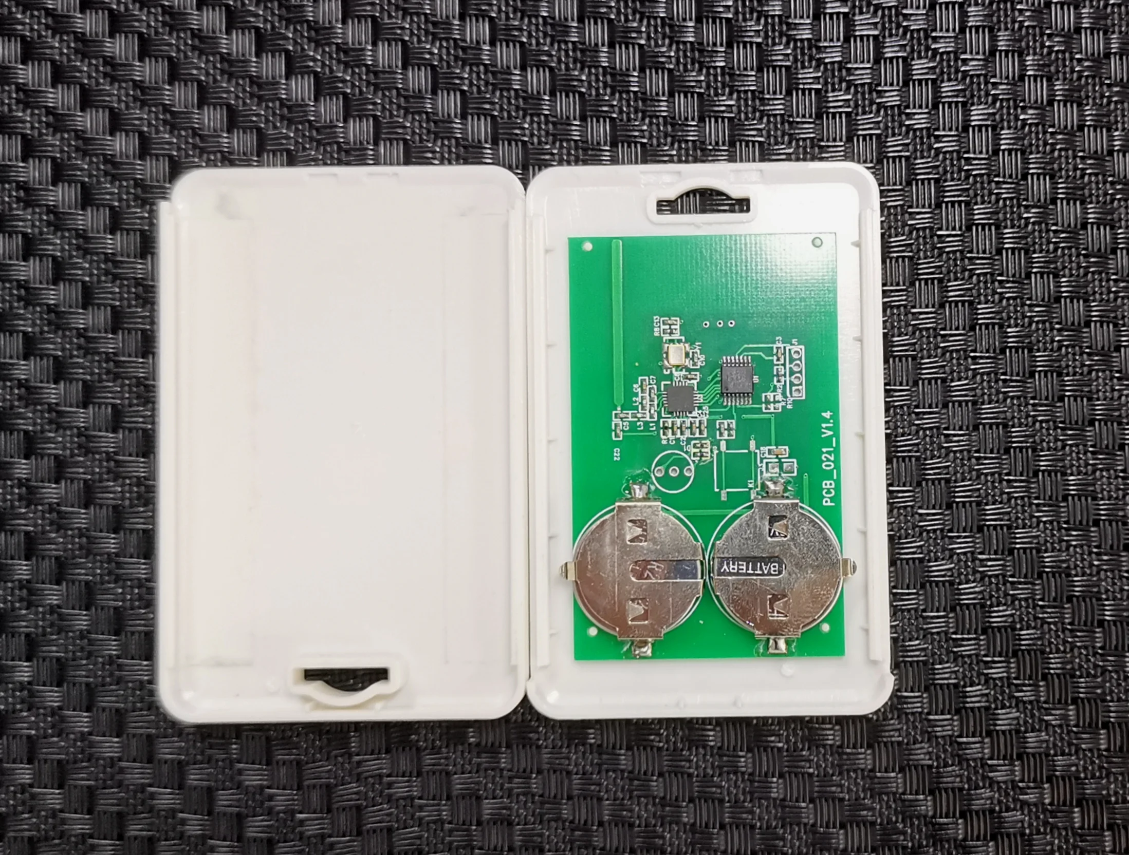 Всенаправленные активные rfid-считыватели 2 45 ГГц для студенческой автоматической системы
