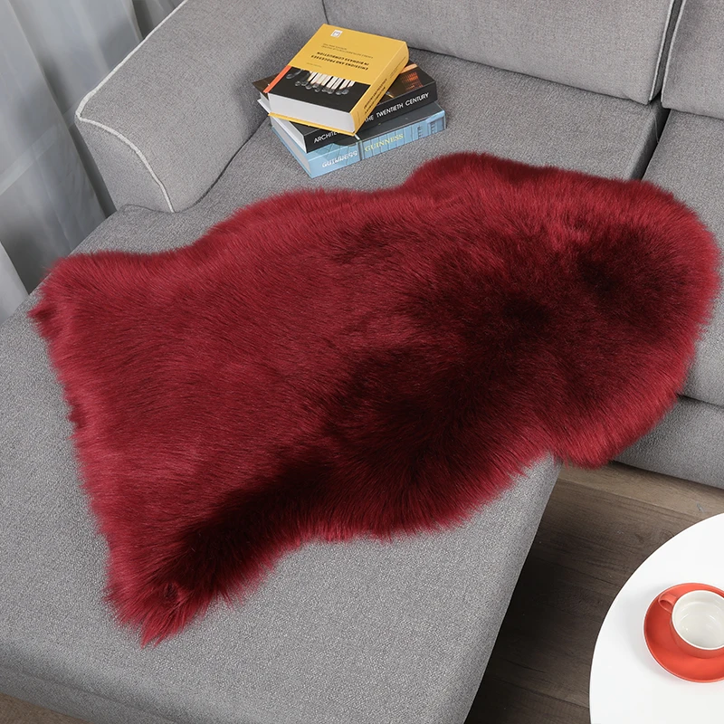 White double size faux sheepskin fur rug and carpet
