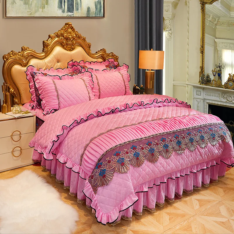 Wholesale Hot Style Solid Color Velvet Duvet Cover For Household Winter Direct Sales Jacquard 4PCS Bed Skirt Luxury European