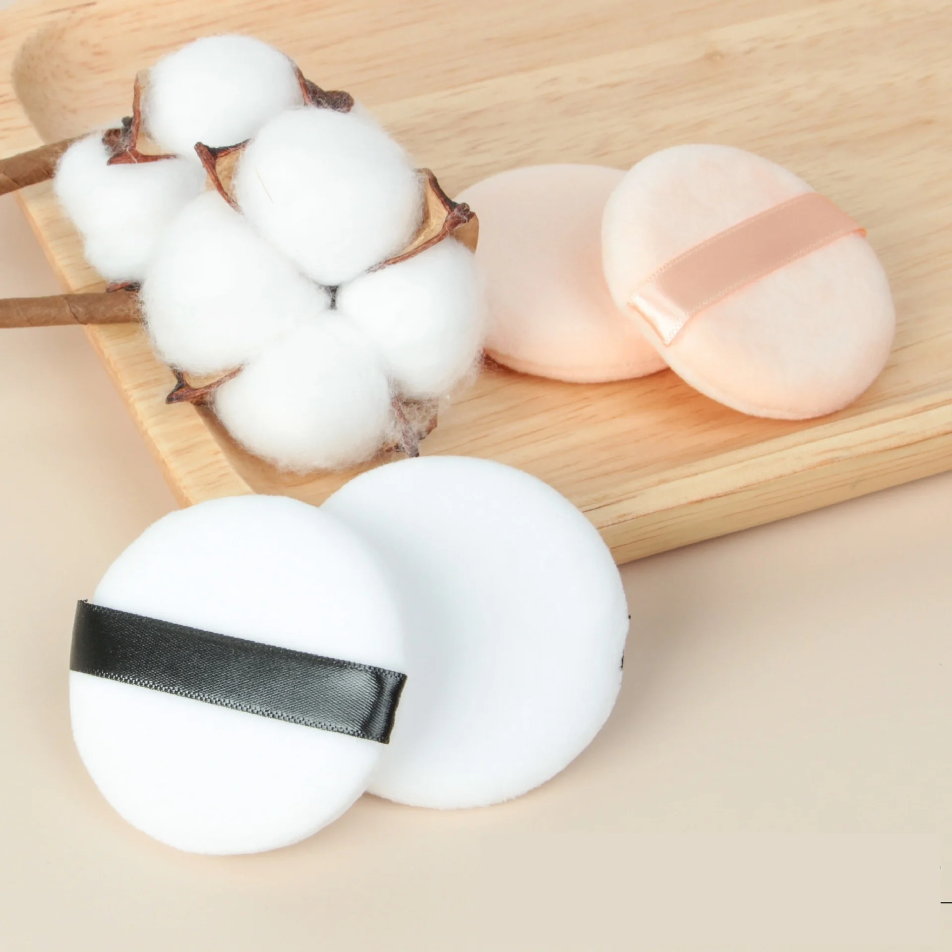 High Quality Customize Logo Portable Soft Up Foundation Puff Sponge Makeup Cosmetic Facial Velvet Round Powder Puff