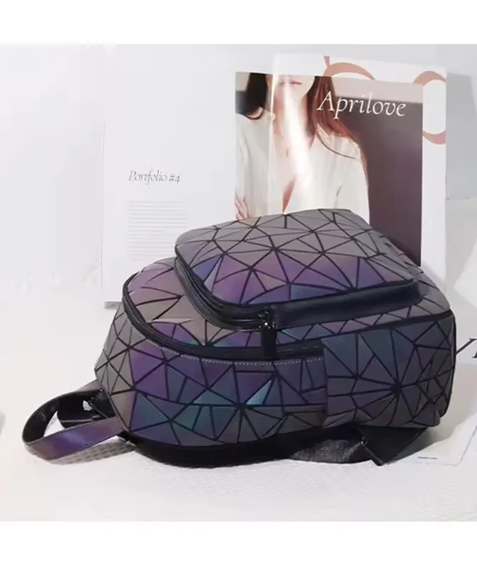 2024 New backpack anti-theft luminous Lightweight and large capacity Waterproof backpack Fashion backpack for women