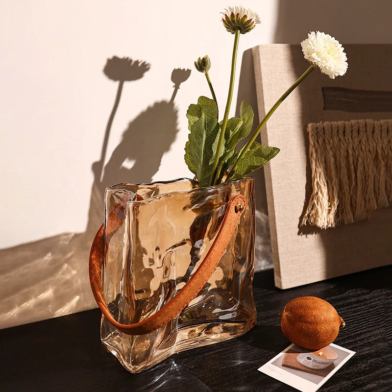 Nordic Style Wholesale Living Room Hand Bag Gift Clear Flower Glass Vase with handle