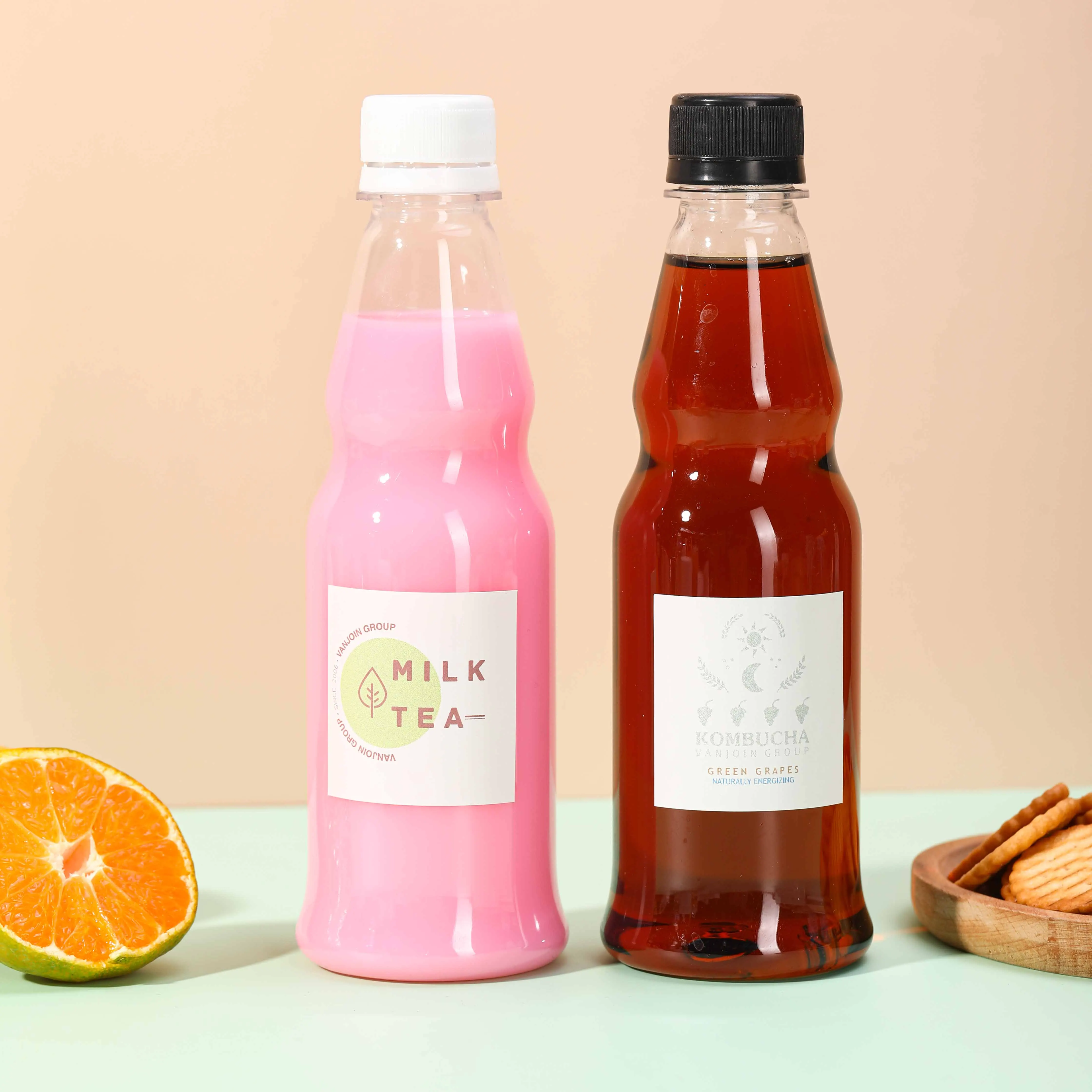 High Quality 350ml Plastic Juice Bottles Juice Business Support Supplier 12oz Plastic Bottles with Labels