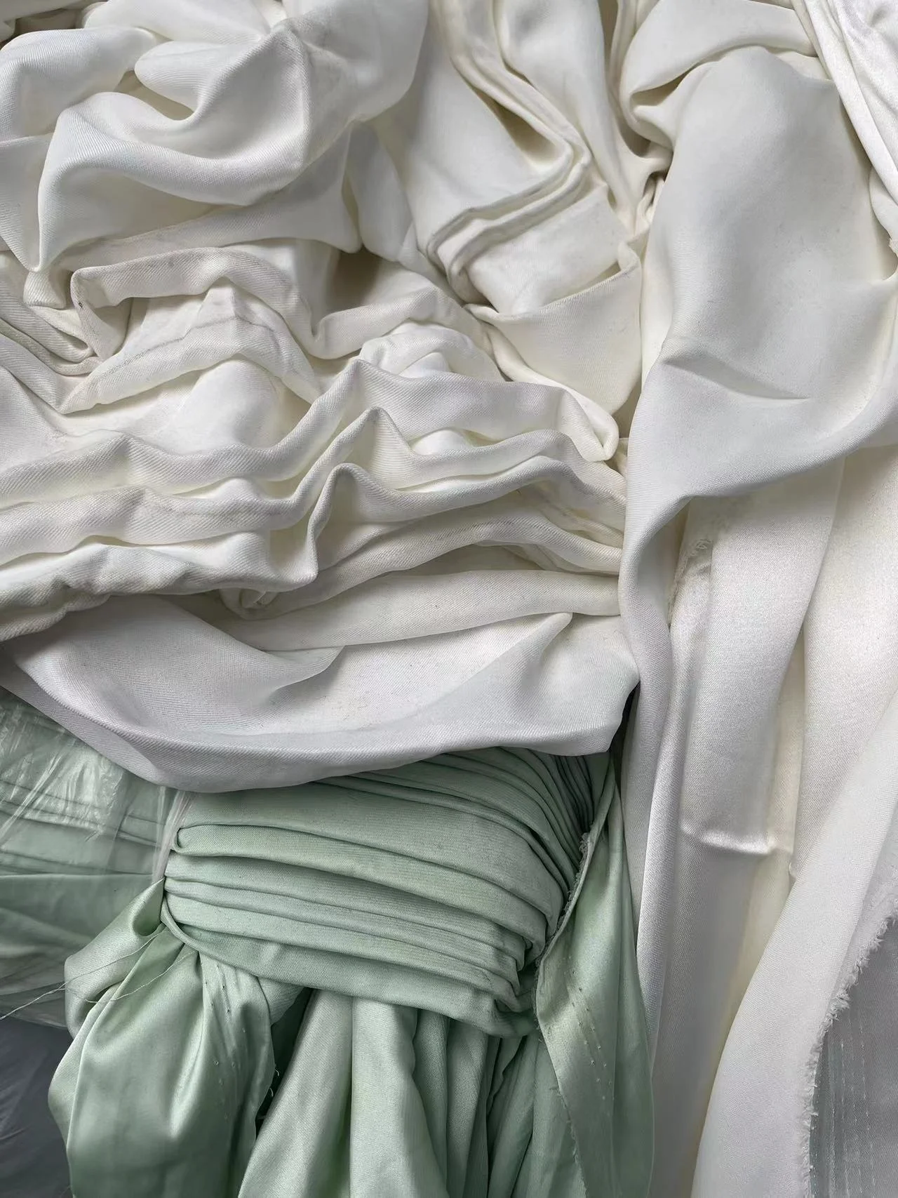 Wholesale Polyester Satin Fabric Stock Lot Fabric