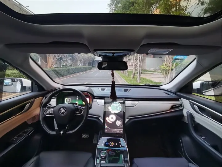 Chinese  New Energy Advanced Configutationg Used Cars WELTMEISTER EV EX5 2020 Electric Car