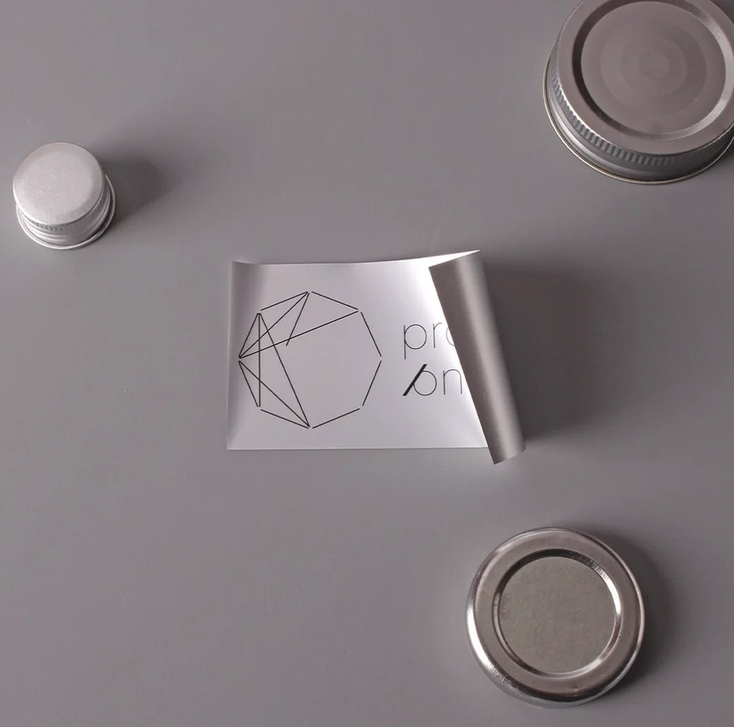 Custom logo UV Resist Printing Waterproof Durable White Vinyl PVC Self-Adhesive Die Cut Customized Logo Sticker Custom Stickers