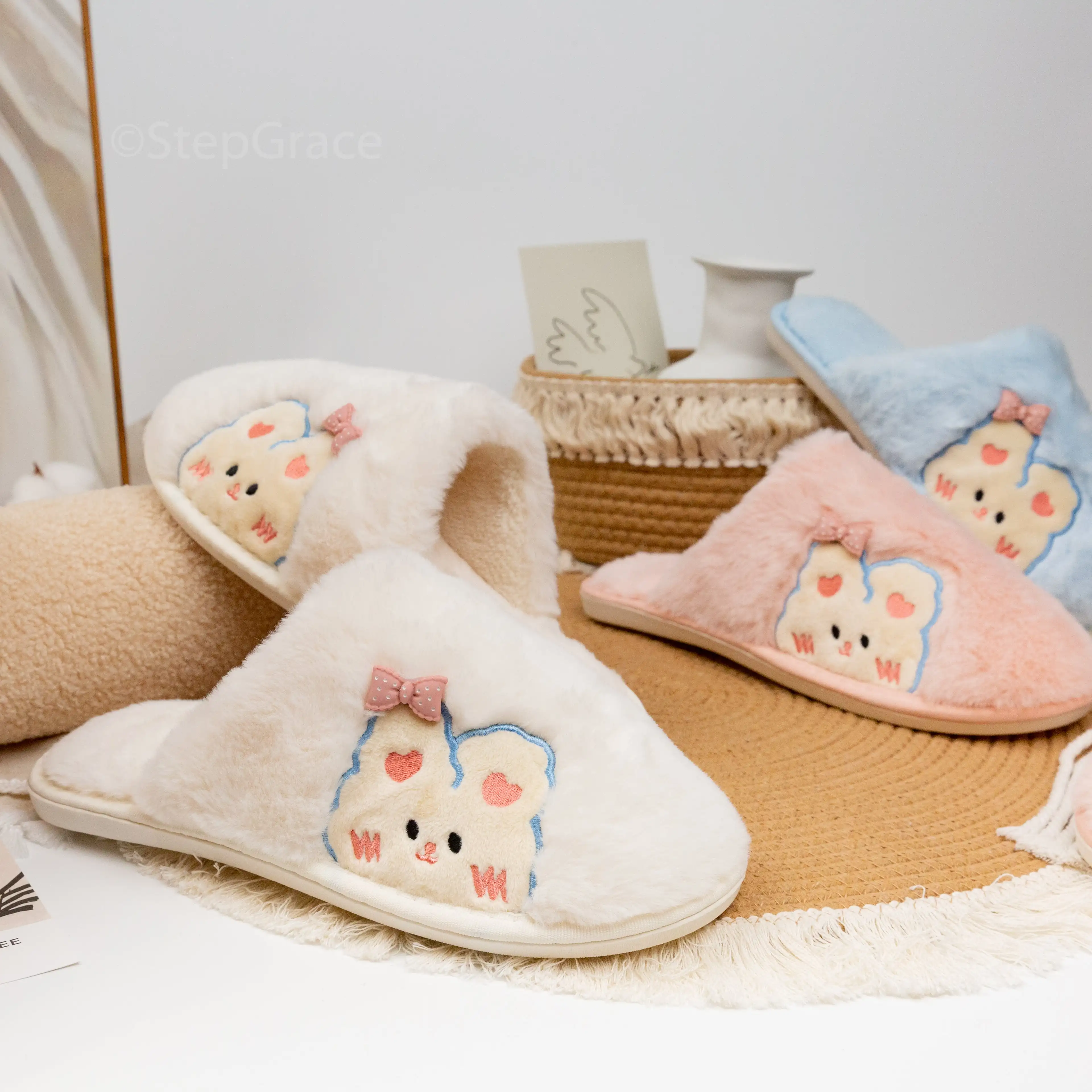 Custom Winter Cute Rabbit Soft Indoor Home Fluffy Cartoon Pattern Shoes Ladies Skin-friendly Plush PVC Non-slip  Slippers