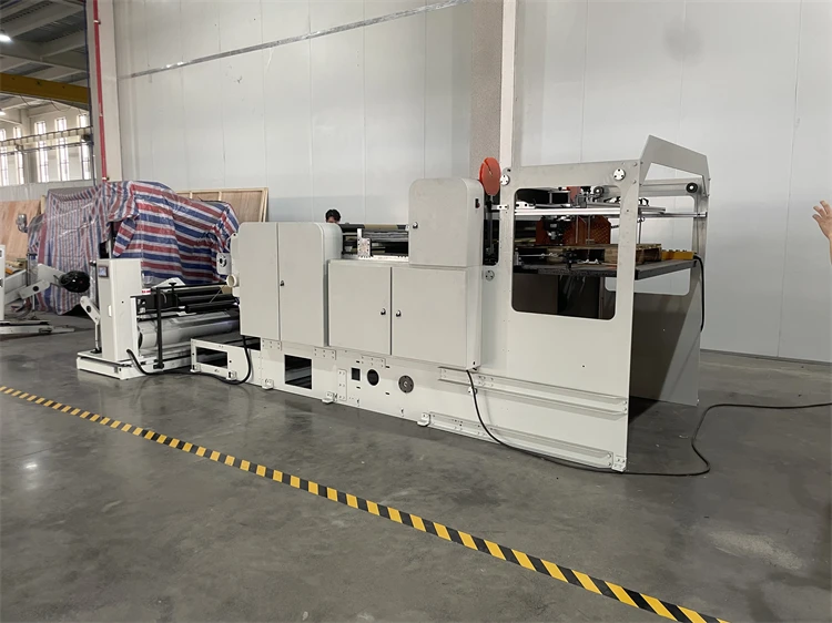 Automatic Trimming Intelligent Crosscutting Machine Jumbo Kraft paper roll to sheet cutter