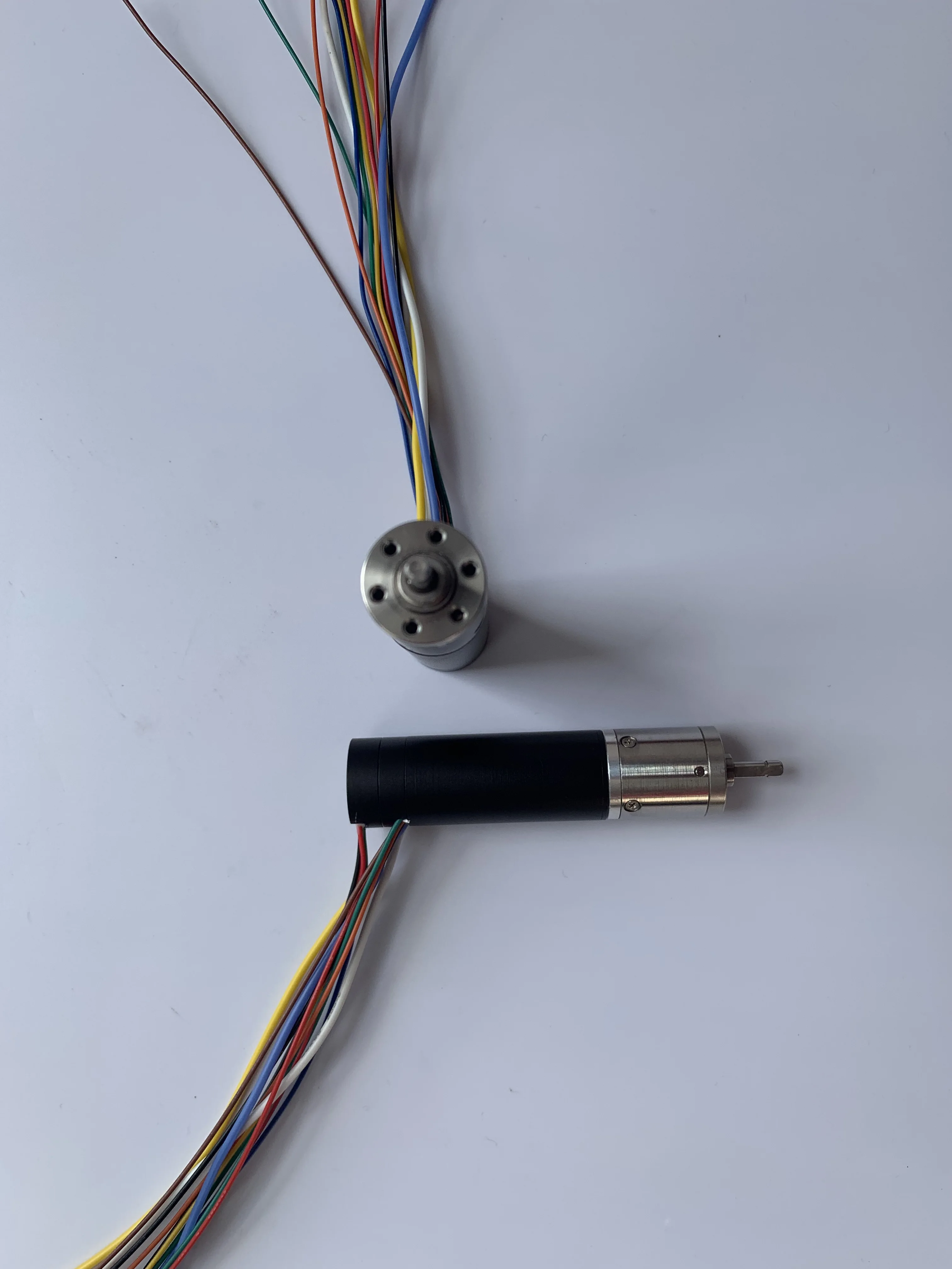 16mm coreless brushless dc planetary gear motor with 3-channel encoder