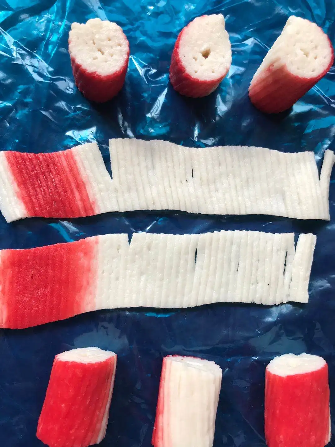 High Quality Filament style  Frozen Surimi crab chunks or flakes for salads, pizza, sushi  etc.export from factory To buyers