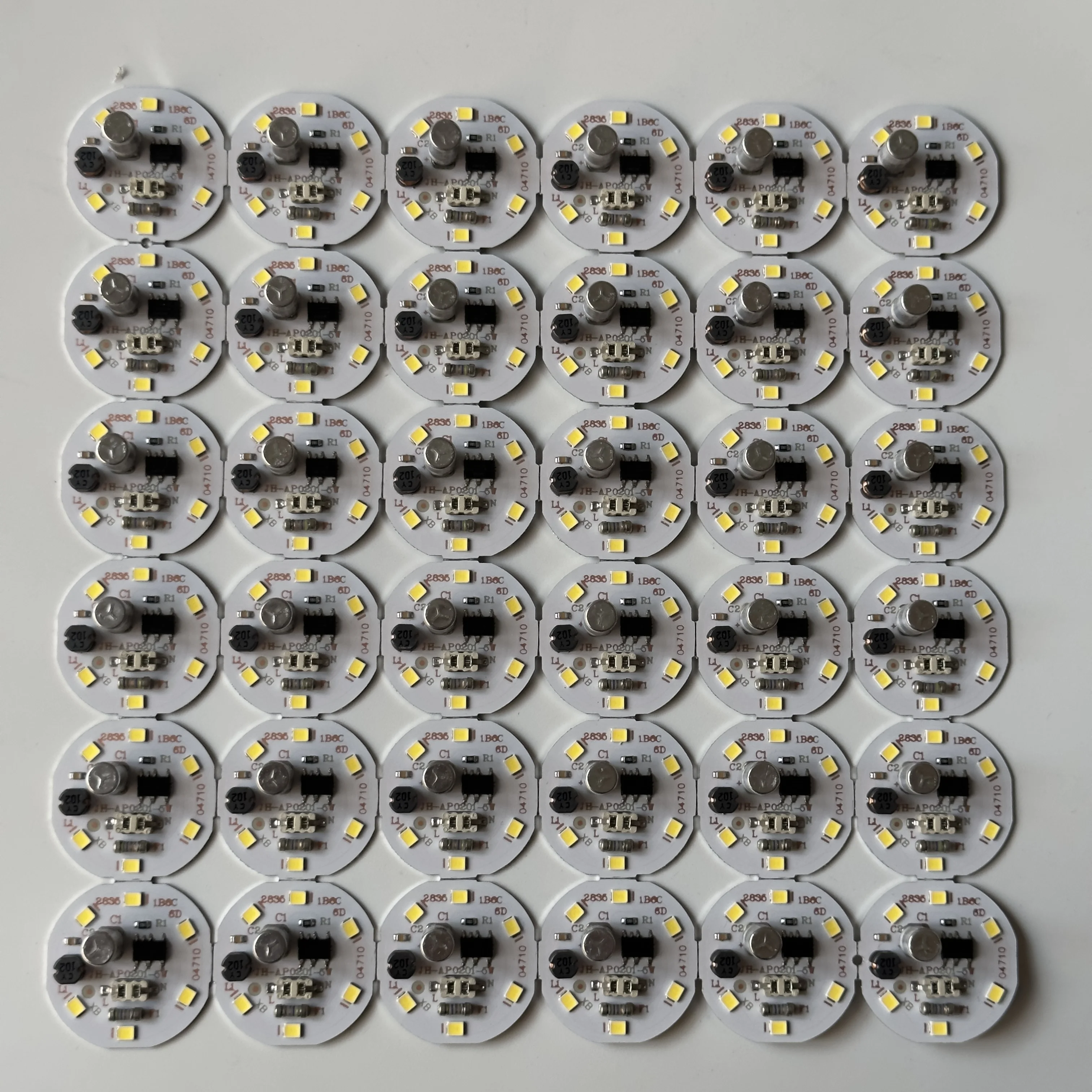 Wholesale mcpcb manufacturer led chip 150w 2835 led chip 9V  1w dob
