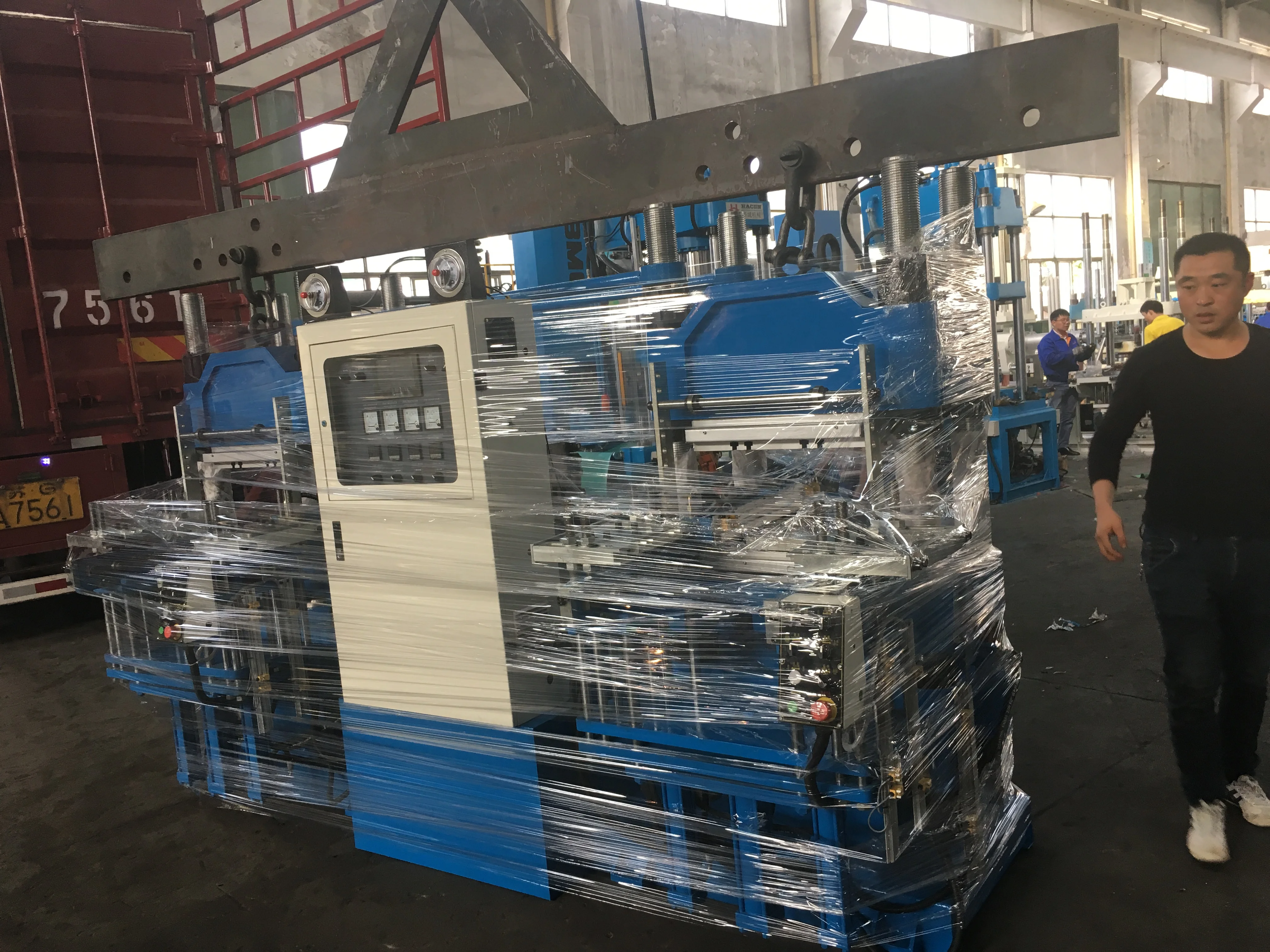 200ton Safety Protect Rubber Keychain/ Flooring/ Wristband Making Machine