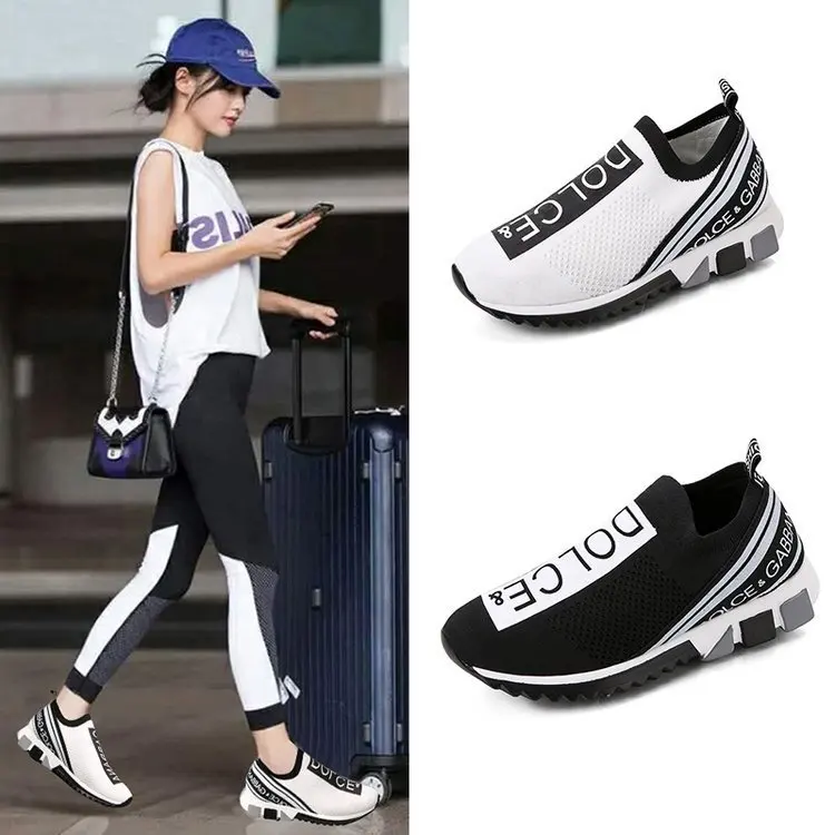
New style air - permeable round - head sports shoes for women flat Korean version 