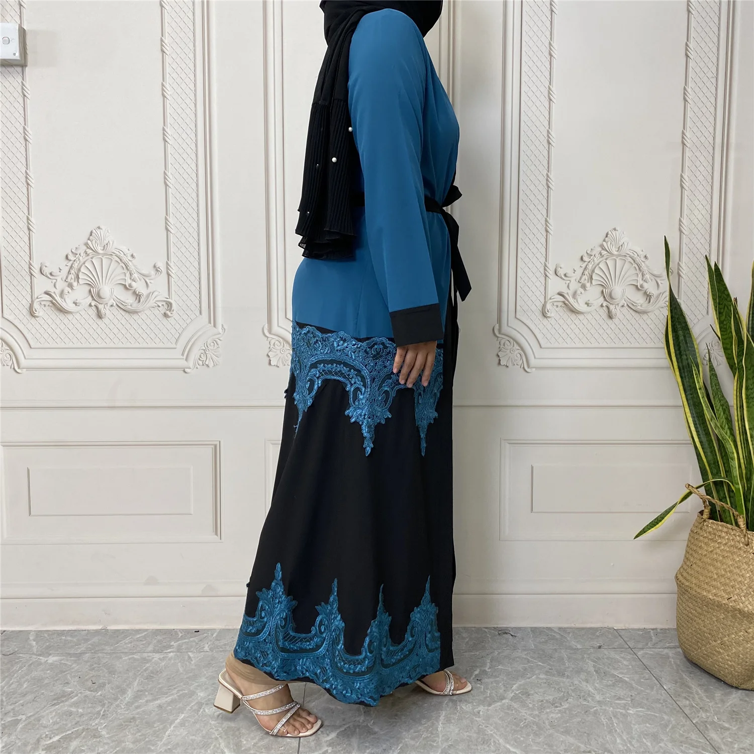 Luxury Ramadan Contrast Color Appliques Islamic Clothing Women Muslim Dresses Abaya