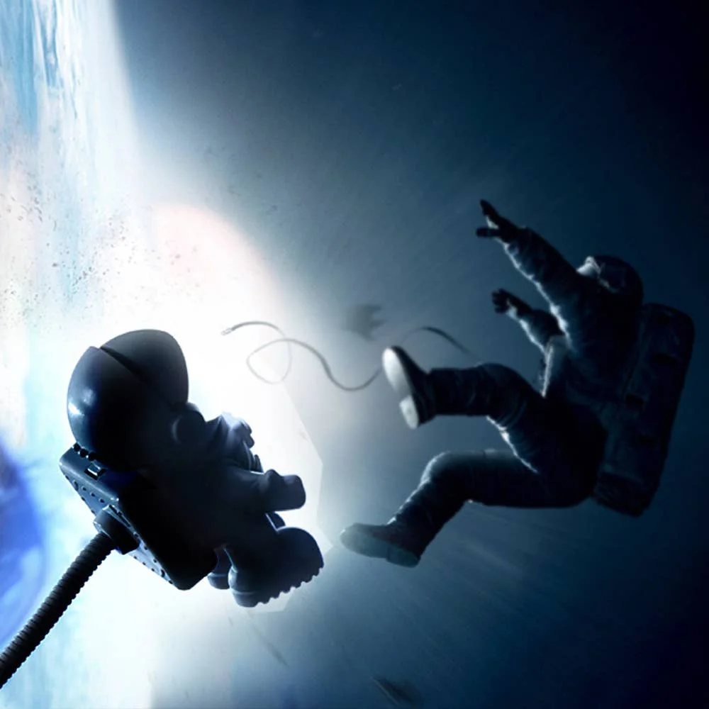 USB Night Light LED Astronaut Lamp Desk Lamp Flexible LED Nightlight 5V Reading Table Light Space Man Decoration Lamp for Laptop