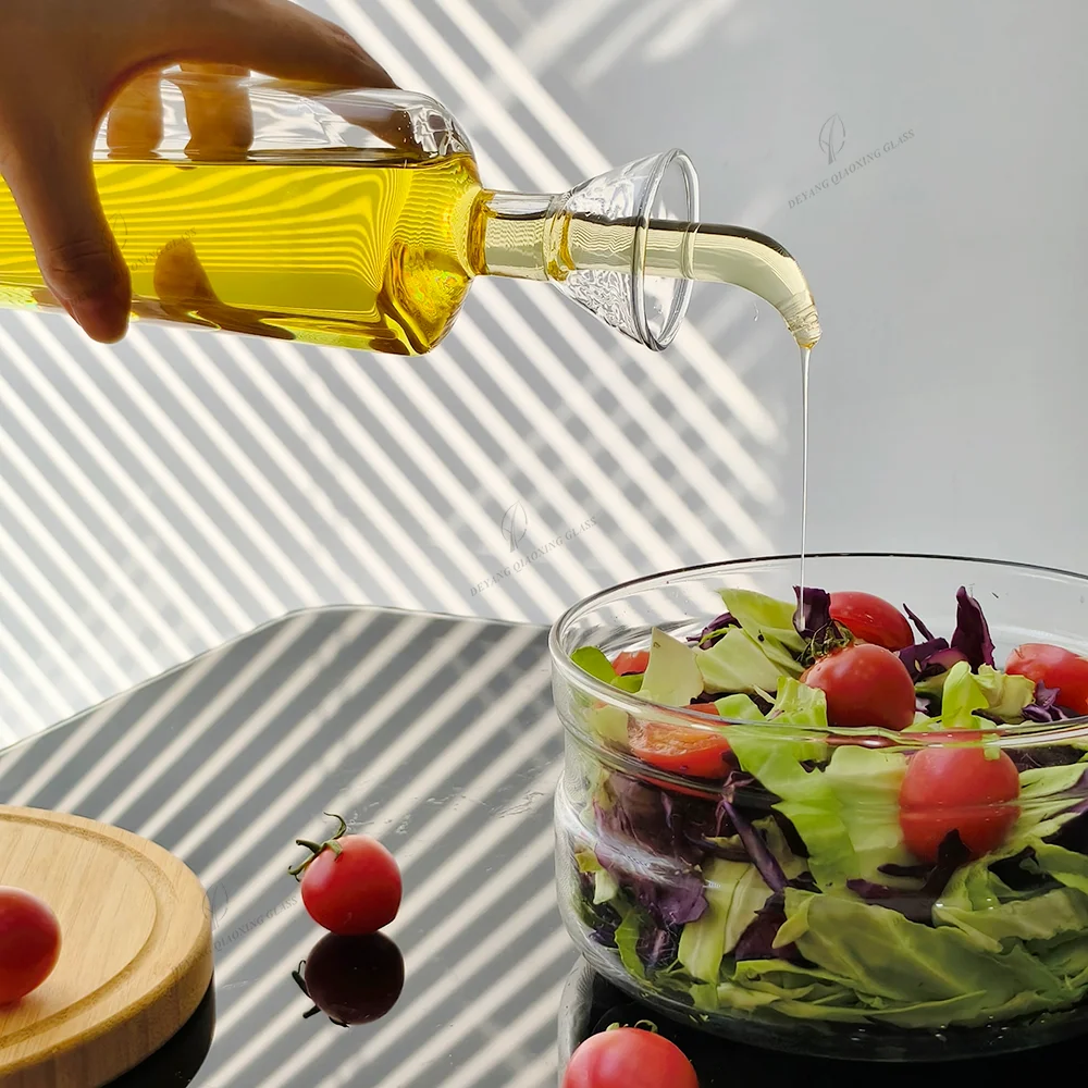 Capacity Suitable Handmade Borosilicate Glass Cooking Oil Pot Set Oil Keeper Kitchenware with Glass Flexible Spout