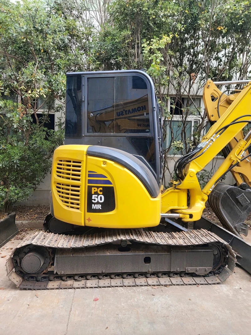 Японский оригинальный подержанный экскаватор Komatsu PC50 Подержанный 5-тонный Гусеничный Экскаватор строительная техника японский оригинал